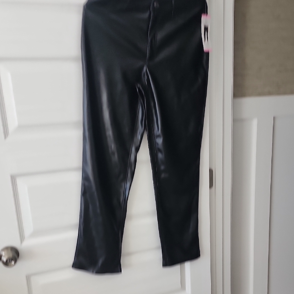 Joie Black Straight Leg Pants with Soft Fabric and Sleek Design